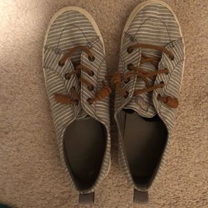 Sperry striped no tie boat shoes